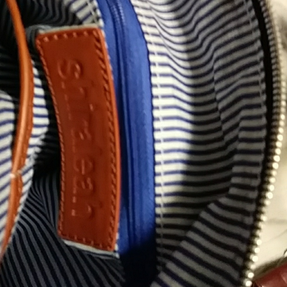Purse - Picture 3 of 4